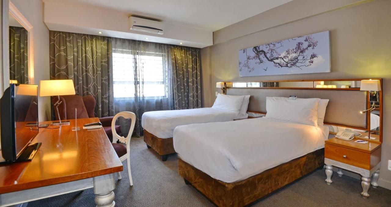 Anew Hotel Hatfield Pretoria Exterior photo