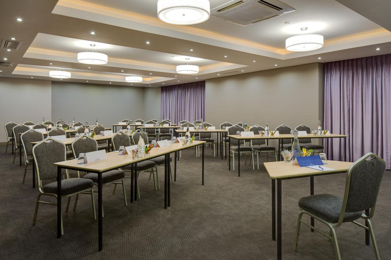 Anew Hotel Hatfield Pretoria Exterior photo